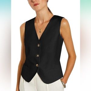 LILIS WOMEN’S REGULAR FITTED VEST - Black size S-XS (NEW)